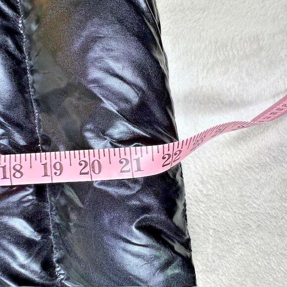 Fabletics Puffer Jacket Women's Size Medium Black Arden Zip Coat NWT - Picture 6 of 8